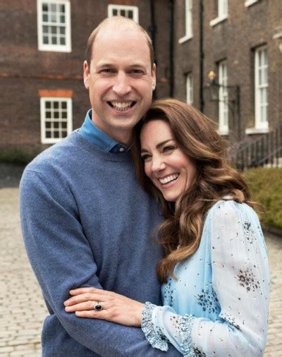 결혼 10주년 사진 공개한 영국 윌리엄 왕세손 부부 네이버 포스트
