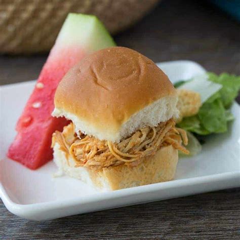 Best Slow Cooker Pulled Bbq Chicken Sliders Princess Pinky Girl