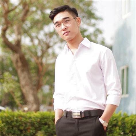 Thầy giáo dạy sinh học gây sốt cộng đồng mạng vì đẹp trai như nam thần Netizen Việt Giải Trí