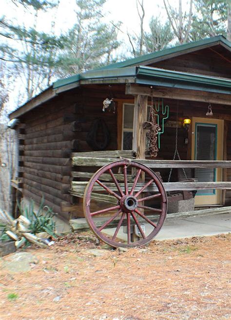 Hocking hills cabins and cottages provide the ideal headquarters for a hocking hills vacation. Tumbleweed Cabin 18, Hocking Hills State Park, Ohio ...