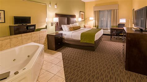 Whether you like honeymoon jacuzzi suites with fireplace, hotels with private whirlpool hot tub in the room, or wedding venues, houston offers many great opportunities for couples. Duncanville Hotel with Breakfast | Best Western Plus ...
