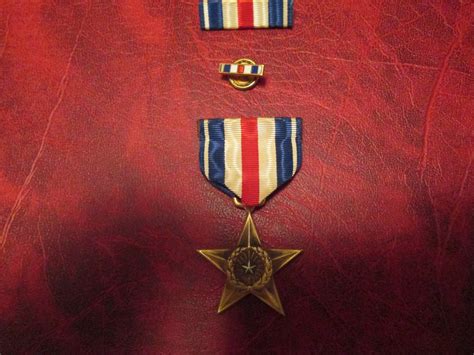 Genuine Early Vintage Wwii Navy And Marine Corps Usmc Silver Star Medal
