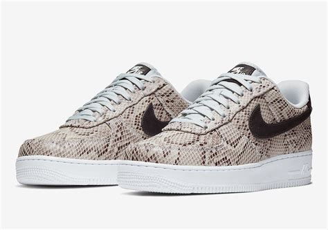 Nike is getting a bit exotic with their latest air force 1 pixel silhouette by adding snakeskin print on the swooshes and heels. Nike Air Force 1 Premium Snakeskin To Kick Off ...