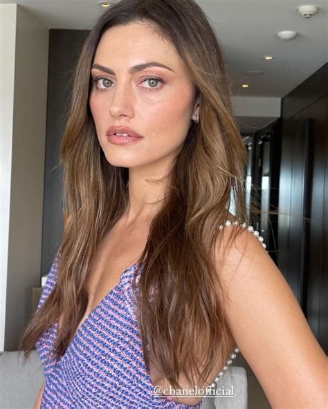 picture of phoebe tonkin