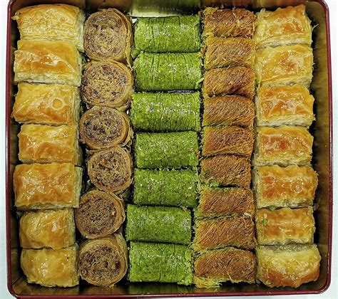 Buy Gulluoglu Assorted Turkish Baklava 36 Pieces 2 54 Lb 1150 Gr