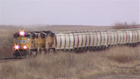 Union Pacific Mixed Freight Passes The Colo Bogs Youtube