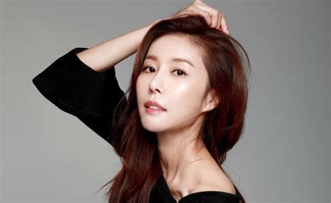 She has starred in many big hit tv series such as full house, wonderful life, and cinderella man. Han Eun Jung เปลี่ยนชื่อเสริมความปังเป็น Han Da Gam ...