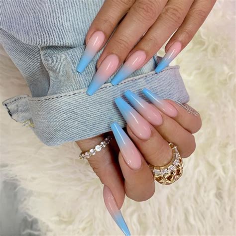 We Cant Get Enough Of The Gradient Nail Trend — And Neither Can Kylie