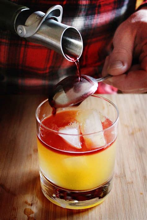 Great sour cocktails that aren't whiskey sours. The New York sour cocktail recipe | Rhubarbarians