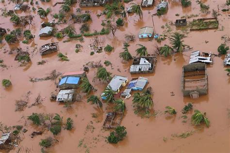 There Is Death All Over Cyclone Idai Toll Rises Above 300