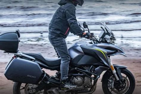 Qj Motor Srt The Cyl Crossover Idea Returns Adventure Rider