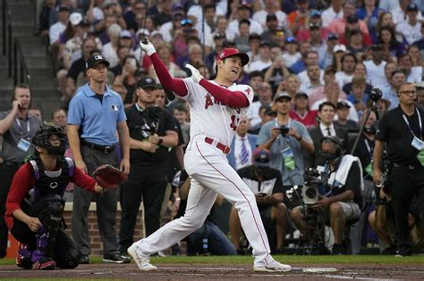 Shohei Ohtani Donates 150k From Home Run Derby To 30 Angels Trainers