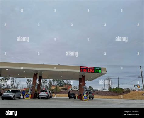 Kroger gas pump hi-res stock photography and images - Alamy