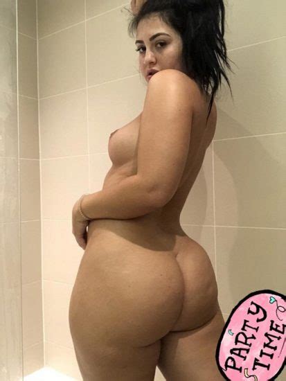 Melinabum Nude Sexy Snapchat Photos OnlyFans Leaked Nudes