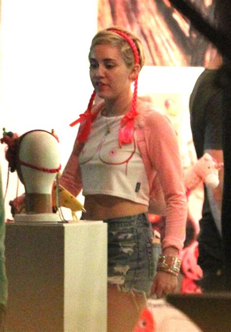 14 Of Miley Cyrus “shady Wardrobe Choices” From 2014 Photos 939 Wkys