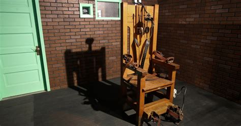 Tennessee Governor Brings Back Electric Chair As Execution Time