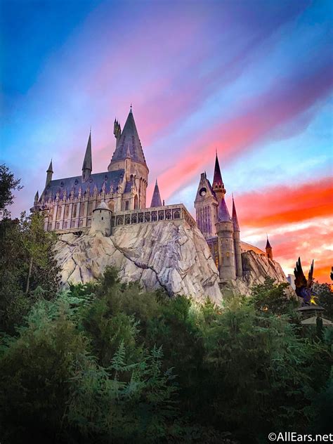 These Gorgeous Harry Potter Wallpapers Will Cast a Spell on Your Phone ...