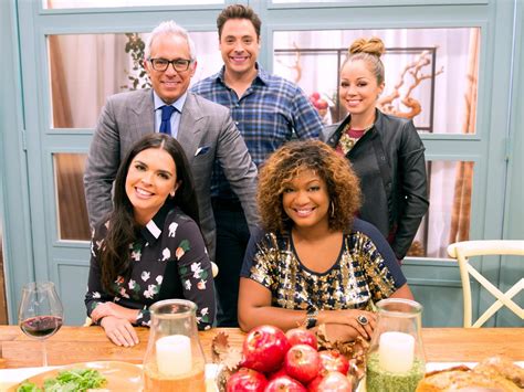 Kiss kitchen stress goodbye with food network kitchen, a new kind of cooking app that works across ios devices. POLL: What's the Centerpiece Dish on Your Holiday Table ...