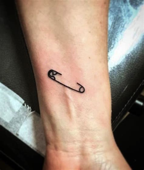 40 Small Wrist Tattoos With Powerful Meanings