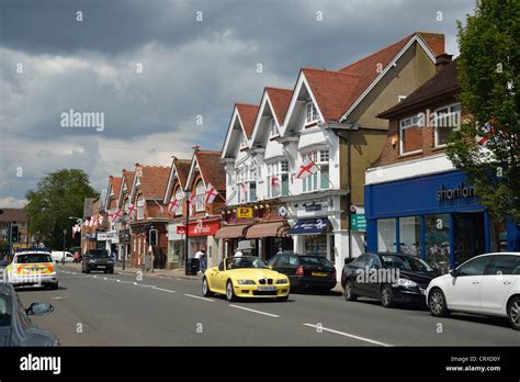 Cobham High Street Surrey Uk Fotos Und Bildmaterial In Hoher