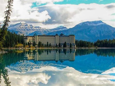 Chateau Lake Louise Fairmont Hotel Banff National Park Alberta