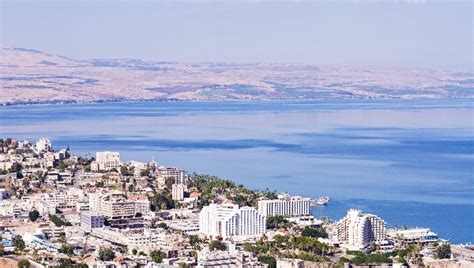 חופשה יוקרתית במיוחד על שפת הכנרת ממתינה לכם במלון סטאי החדיש הממוקם בטבריה. מפלס הכנרת מטפס: לפני הסערה, מתקרבים לקו האדום העליון - כיפה