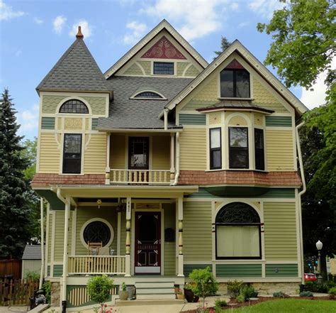 Grand Prize Winner Chicago Painted Lady Contest Historic House Colors