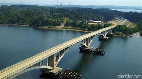 Jembatan Pulau Balang Penghubung Balikpapan Ke Ibu Kota Baru Ri
