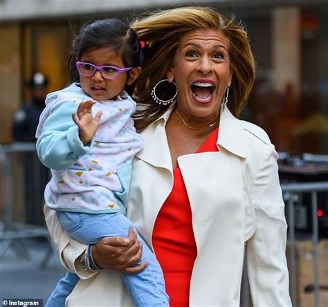 Savannah Guthrie And Hoda Kotbs Children Meet Sesame Street Stars