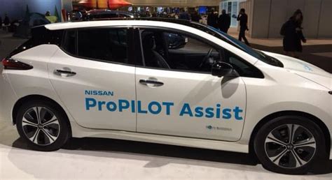 2018 Nissan Leaf Propilot Assist Offers Semi Autonomous Driving