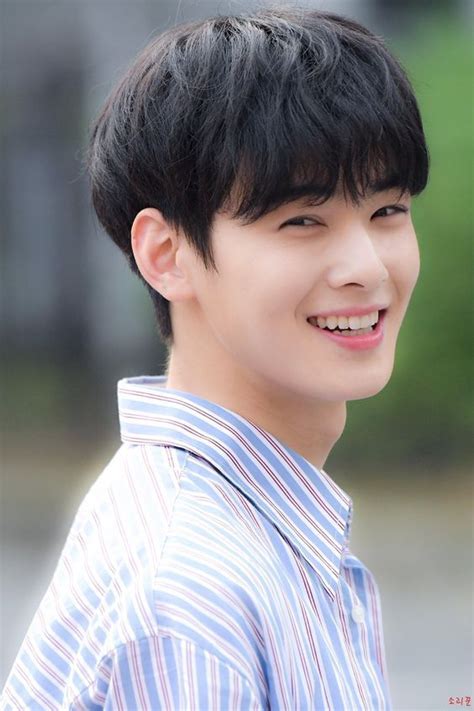 Cute korean boys korean men asian men asian actors korean actors cha eunwoo astro lee dong min lee joon kdrama actors. Cha Eun Woo | Fiksi sejarah, Selebritas, Artis