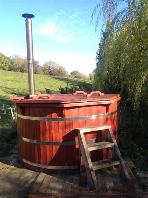 Beautiful Wood Fired Hot Tub Wooden Barrel Spa 7 Seater Second Hand
