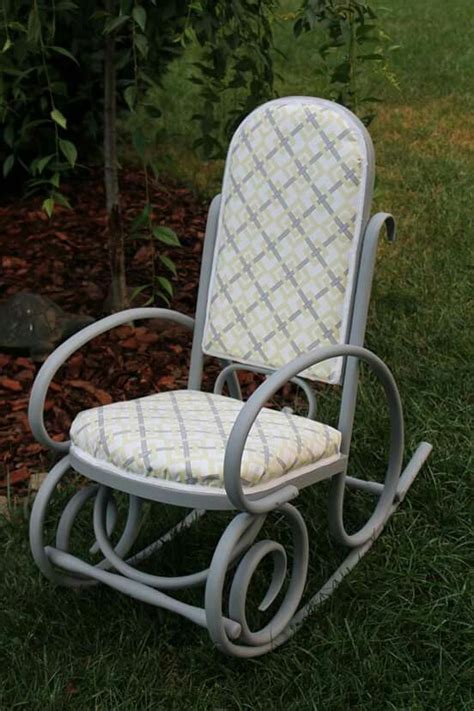 A beautiful sketch of the lonesome rocker!!! Bentwood rocker refinished | Bentwood rocker, Rocking ...