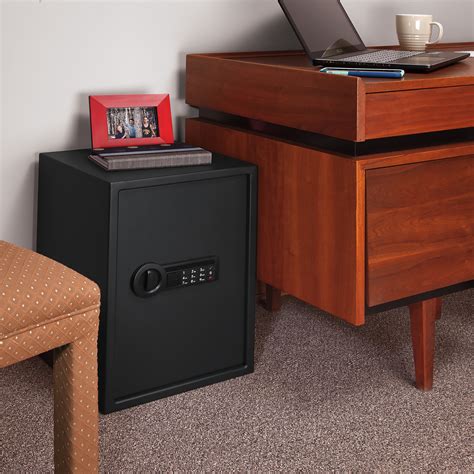 Stack On Ps 1820 E Super Sized Personal Steel Security Safe With