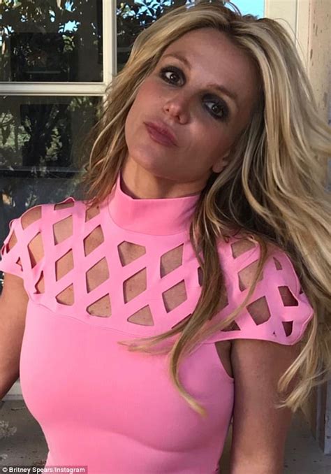 Britney Spears Flaunts Physique In Dress For Instagram Daily Mail Online