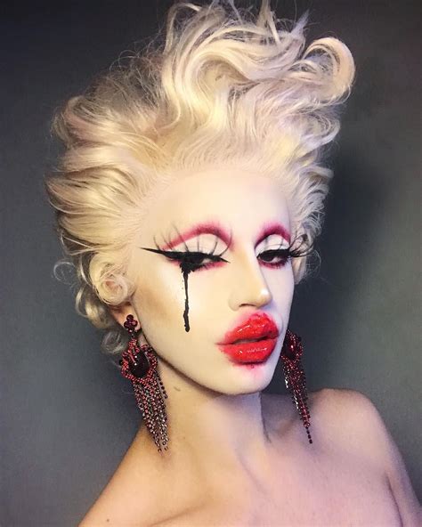 Dramatic Drag Queen Lashes