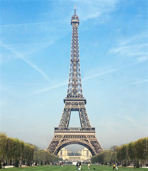 Eiffel Tower Facts Eiffel Tower For Kids Dk Find Out
