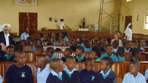 Holy Cross Convent Schoolzambian Children Visit A Schools