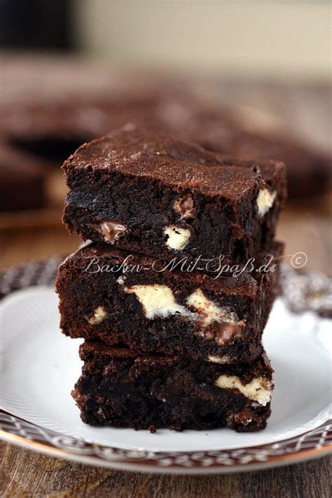 Check spelling or type a new query. Triple Chocolate Brownies - Rezept | Rezept | Das große ...