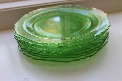 5 Vintage Hazel Atlas Florentine No 1 Green Depression Glass Plate 8