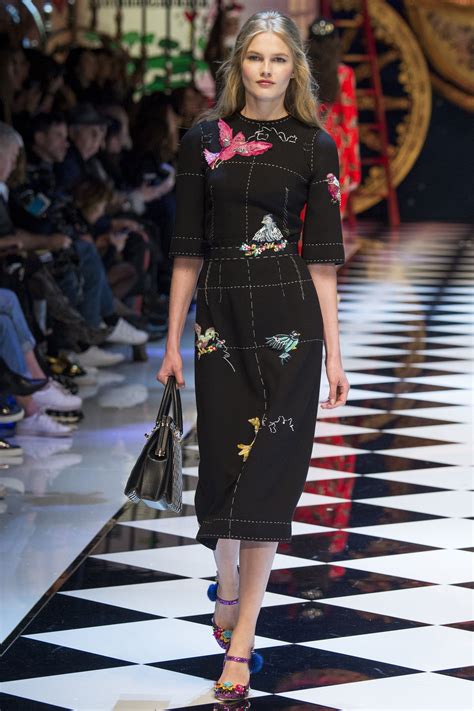 Dolce And Gabbana Fall 2016 Ready To Wear Fashion Show Fashion Clothes