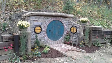 Building Our Own Hobbit Hole The Hobbit Backyard Outdoor Diy Projects