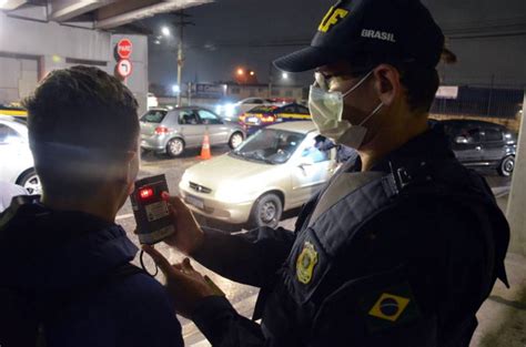 Blitz Da Lei Seca Em Palho A Flagra Motoristas Sob Efeito De Lcool