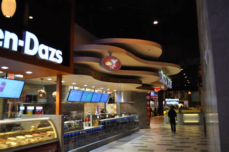 Mandalay bay food court rick moonen's rm seafood. Mandalay Bay Conventioneers Have New Places to Eat - Eater ...