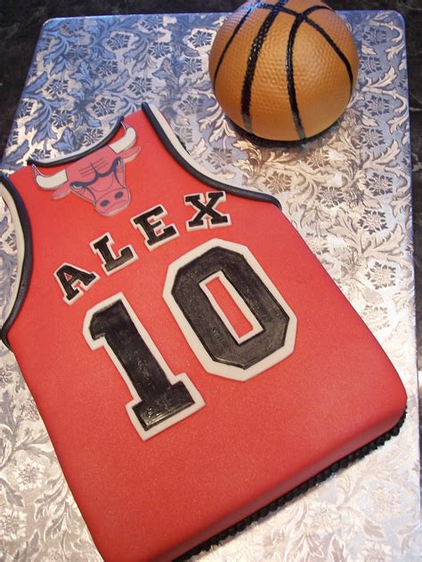 Mymonicakes Chicago Bulls Jersey With Basketball Cake