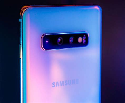 Samsung Galaxy S10 Review Amazing Infinity O Display And Powerful