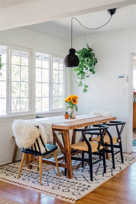 Chandeliers that use multiple bulbs can emit lots of light. So Cool dining room chandeliers round only in homesable.com