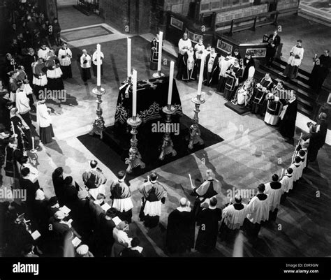 Requiem Mass For Pope Pius Xii At Westminster Cathedral Stock Photo Alamy