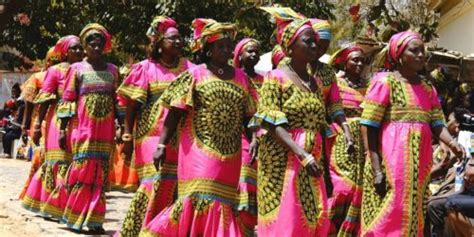 Ethnies Et Dialectes Au Sénégal Wolof Peulh Sérère Diola Mandingue