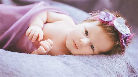 Nama bayi perempuan modern yang catchy dari berbagai film dunia. 10 Inspirasi Nama Unik Bayi Perempuan Berawalan Huruf J ...
